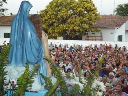 FÉ E DEVOÇÃO MARCAM ENCERRAMENTO DA FESTA DE N. SRA DA PIEDADE EM NOVA CRUZ.
